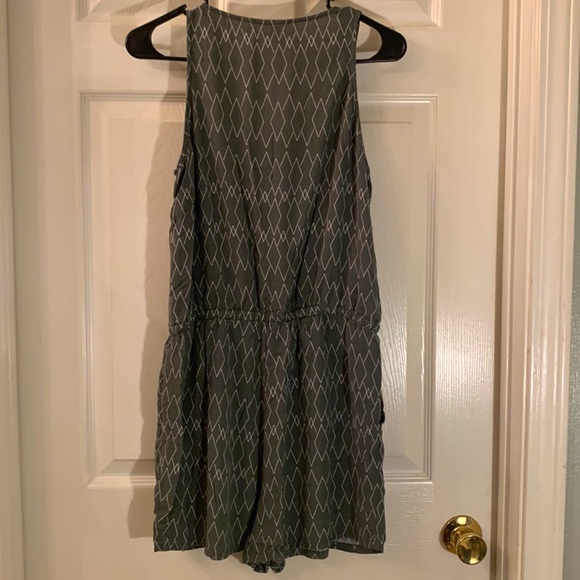 MERONA Greenish Gray Romper w/ Pockets - Picture 7 of 9